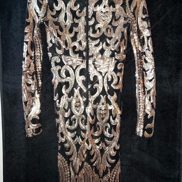 Rose gold and black long sleeve maxi dress - Picture 4 of 6